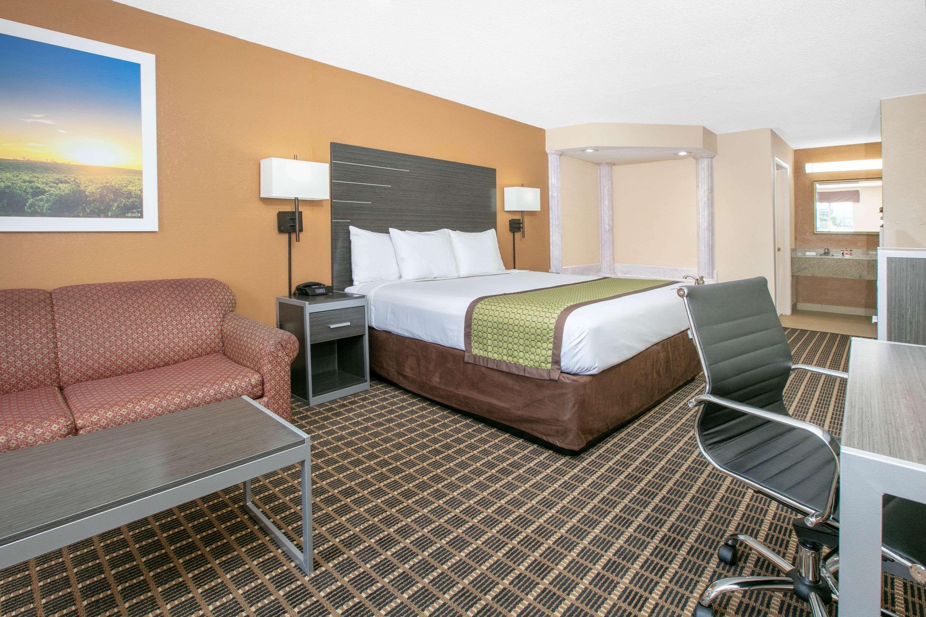 Days Inn By Wyndham Hamilton Eksteriør bilde